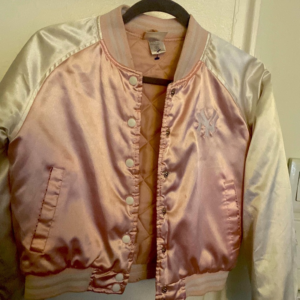 Girls Yankees bomber jacket. Size kids medium 10-12